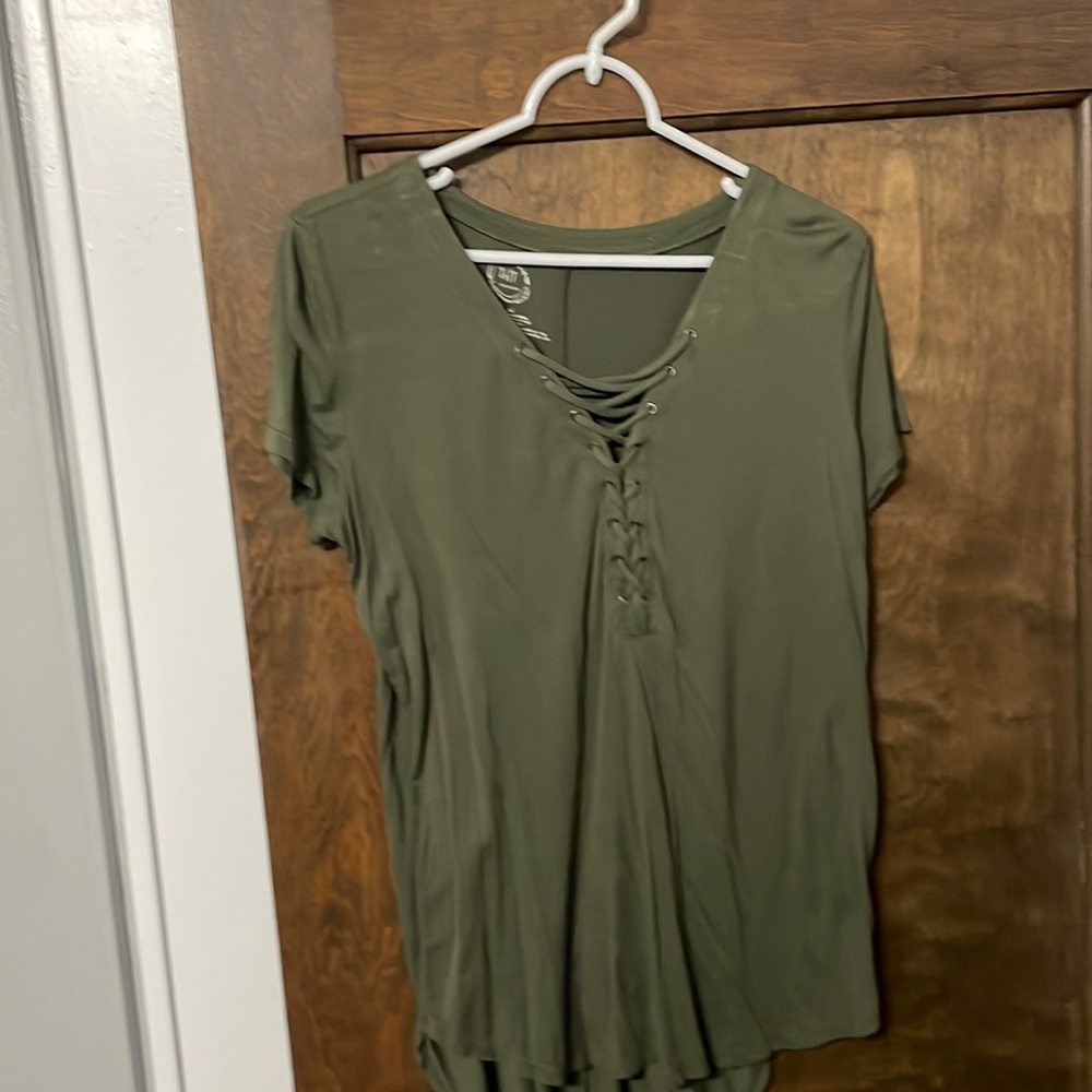 Long green medium t-shirt